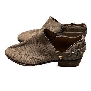 Lucky Brand Travertine Nabucco Side Zip Shoes Laser Cut Tan Taupe Womens 9.5M